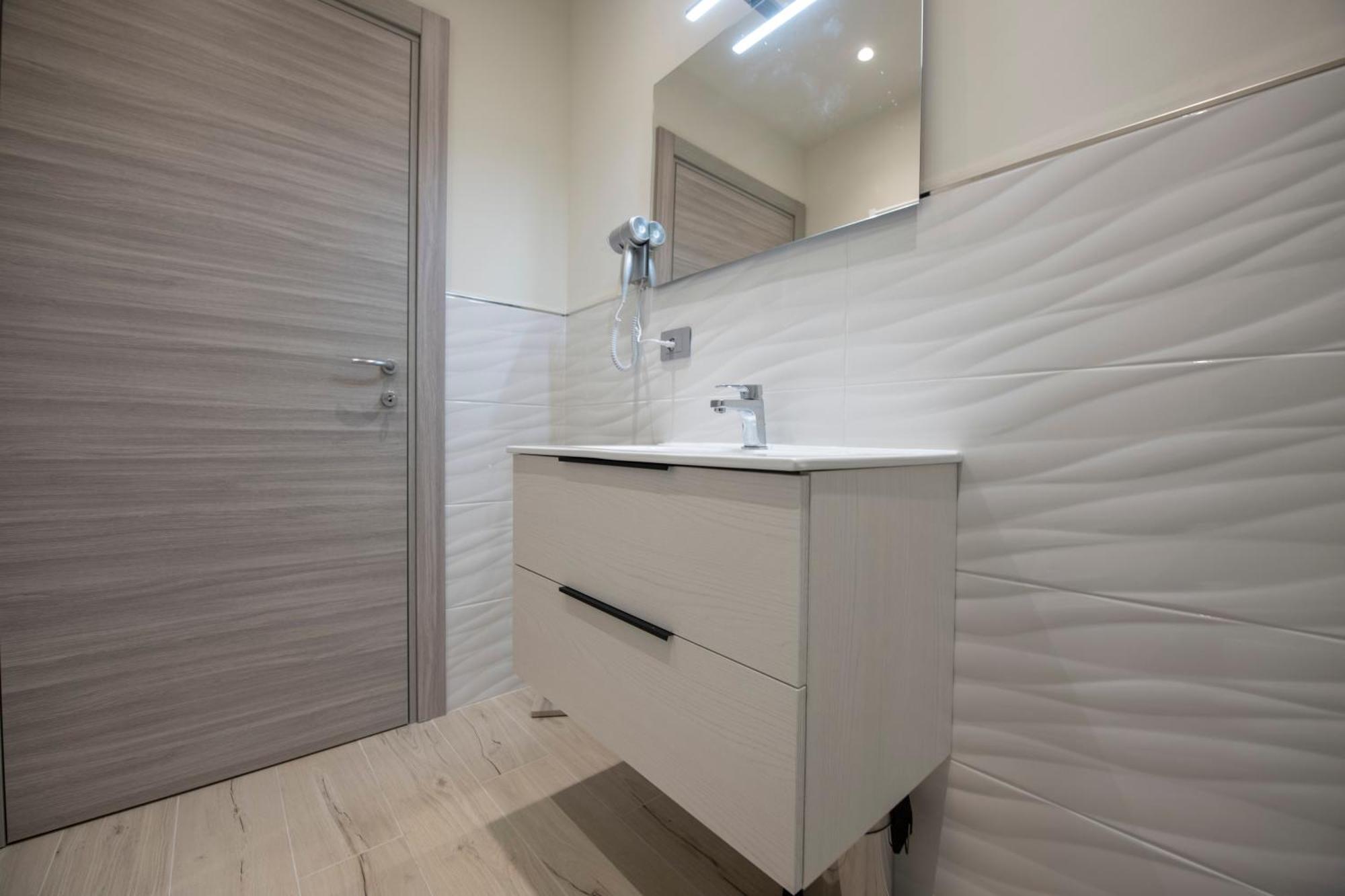 243B - Appartamento Mignon - Sara Home Chiavari, 200Metri Dal Mare Eksteriør bilde